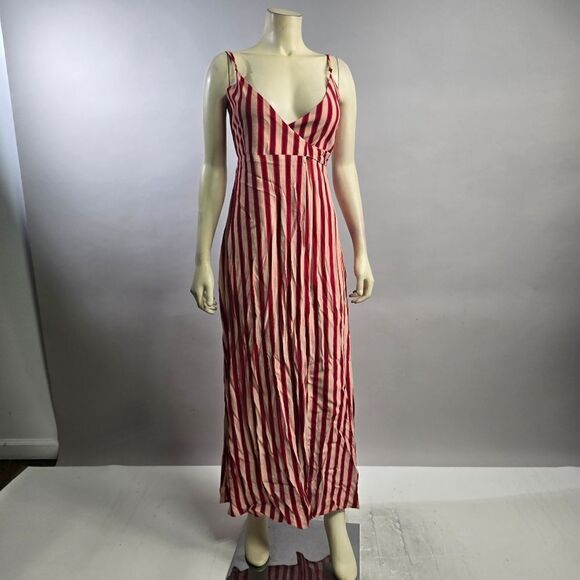 Flynn Skye Dresses & Skirts - Flynn skye xs wrap dress R8